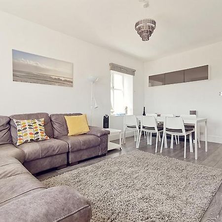 Plas Darien-3 Bed Apt- Sea Views - Sleeps 5 Trearddur Extérieur photo