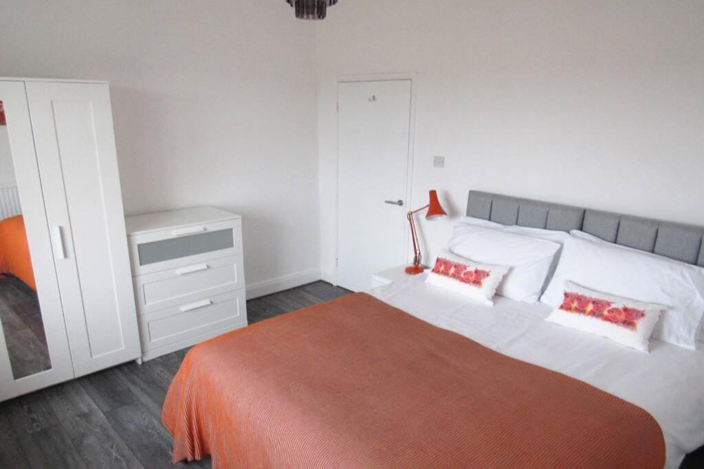 Plas Darien-3 Bed Apt- Sea Views - Sleeps 5 Trearddur Extérieur photo