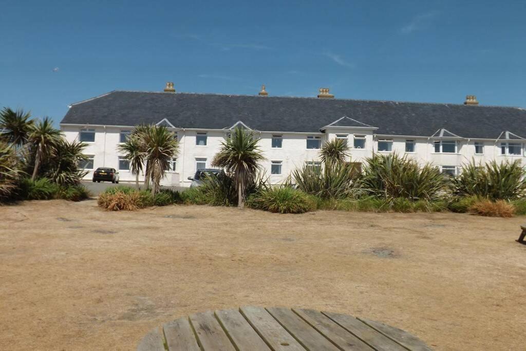 Plas Darien-3 Bed Apt- Sea Views - Sleeps 5 Trearddur Extérieur photo
