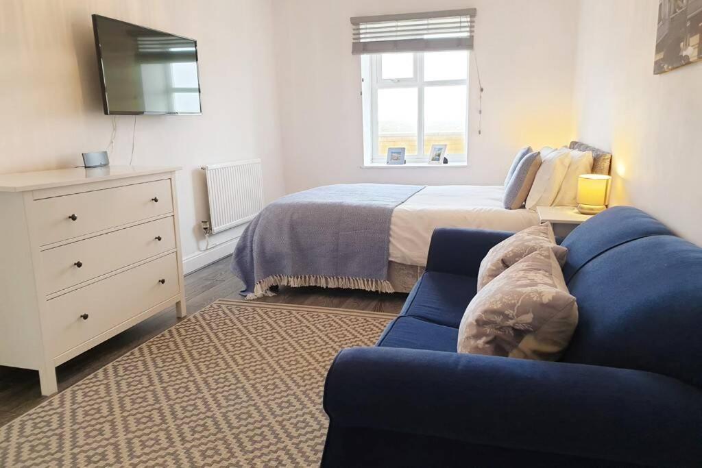 Plas Darien-3 Bed Apt- Sea Views - Sleeps 5 Trearddur Extérieur photo