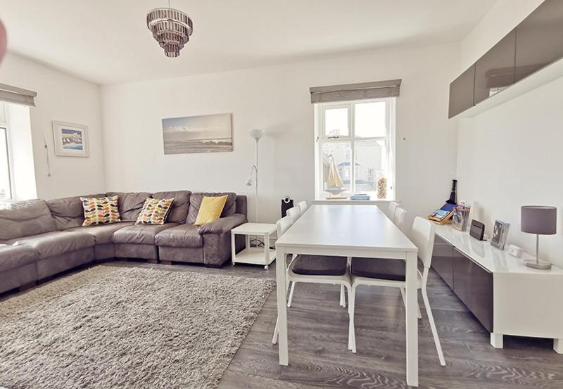 Plas Darien-3 Bed Apt- Sea Views - Sleeps 5 Trearddur Extérieur photo