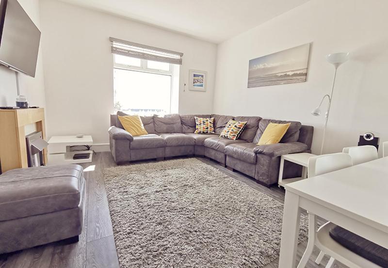 Plas Darien-3 Bed Apt- Sea Views - Sleeps 5 Trearddur Extérieur photo